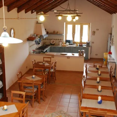 Beata Solitudo Panzió Agerola