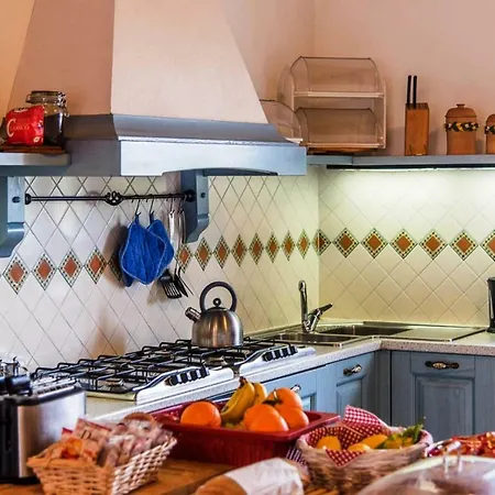 Beata Solitudo B&B 아제롤라