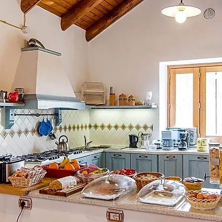 Beata Solitudo Bed and Breakfast 4*